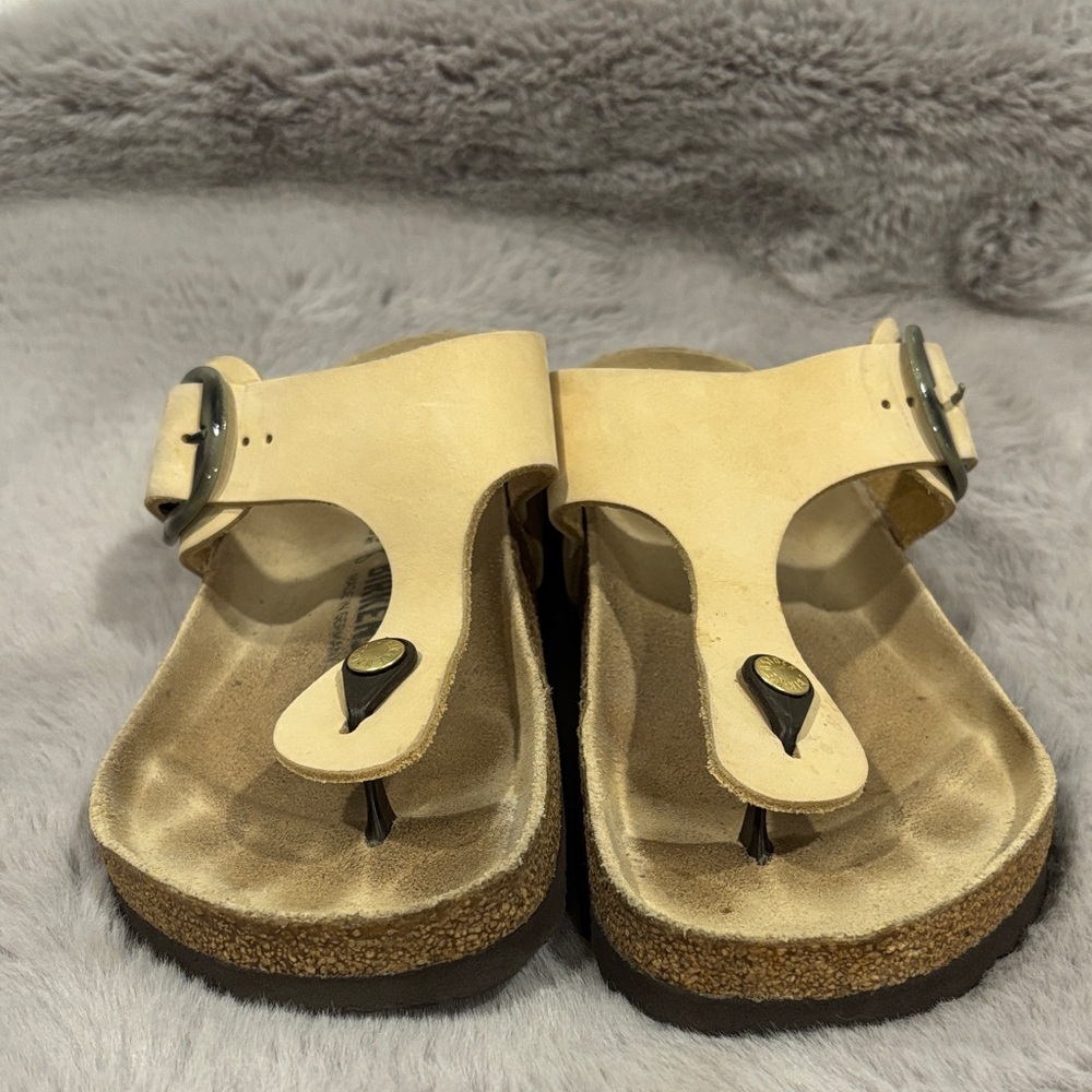 Birkenstock Tan Leather Sandals with camo green buckle- gently used